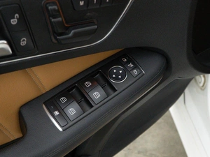 Седан Mercedes-benz E-класс 2012 года, 1727077 рублей, Москва