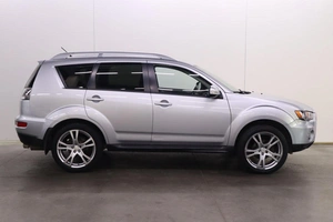 Внедорожник Mitsubishi Outlander 2010 года, 1200000 рублей, Брянск