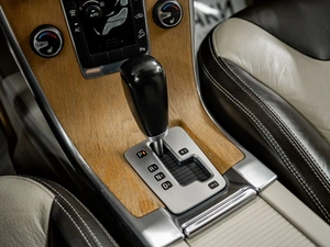 Внедорожник Volvo XC60 2012 года, 1000000 рублей, Красноярск
