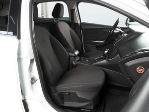 Хетчбэк Ford Focus 2012 года, 1020000 рублей, Минеральные Воды