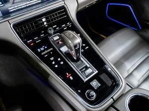 Лифтбек Porsche Panamera Turbo S 2020 года, 15000000 рублей, Санкт-Петербург