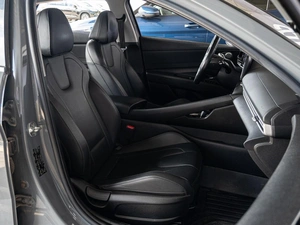 Седан Hyundai Elantra 2021 года, 1875000 рублей, Краснодар