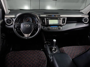 Внедорожник Toyota RAV4 2014 года, 2500000 рублей, Тюмень