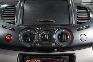 Пикап Mitsubishi L200 2012 года, 1519000 рублей, Петрозаводск