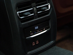 Седан BMW 3 серия 2024 года, 4998999 рублей, Москва