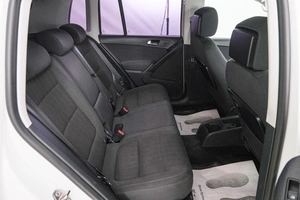 Внедорожник Volkswagen Tiguan 2012 года, 1099000 рублей, Красноярск