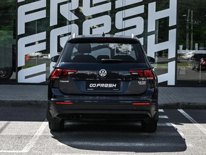 Внедорожник Volkswagen Tiguan 2017 года, 2299000 рублей, Волгоград