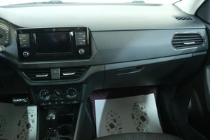 Лифтбек Volkswagen Polo 2021 года, 1609000 рублей, Омск