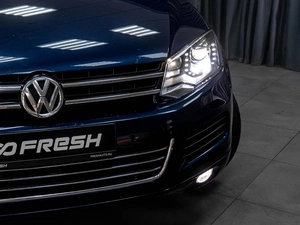 Внедорожник Volkswagen Touareg 2012 года, 1849000 рублей, Тюмень