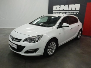 Хэтчбек Opel Astra 2012 года, 990000 рублей, Курск