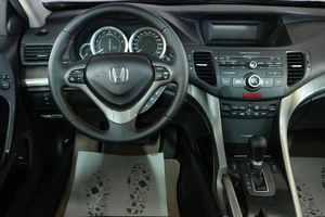 Седан Honda Accord 2008 года, 1099000 рублей, Омск