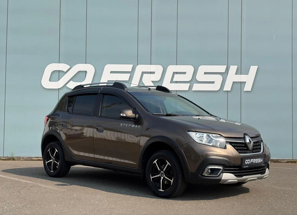 Хетчбэк Renault Sandero Stepway 2018 года, 999000 рублей, Ижевск