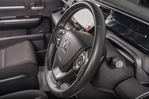 Минивэн Honda Stepwgn Spada 2019 года, 2699000 рублей, Томск