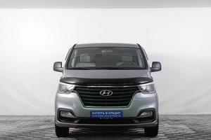 Минивэн Hyundai Grand Starex 2018 года, 3429000 рублей, Кемерово