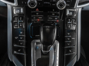 Внедорожник Porsche Cayenne 2012 года, 2300000 рублей, Тюмень