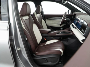 Внедорожник Geely Monjaro 2023 года, 3312444 рублей, Москва