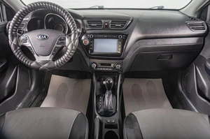 Седан Kia Rio 2016 года, 1059000 рублей, Томск