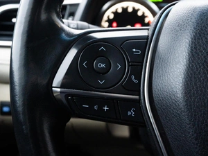 Седан Toyota Camry 2018 года, 3045000 рублей, Самара