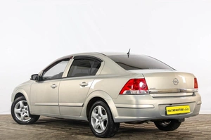 Седан Opel Astra 2008 года, 559000 рублей, Тюмень