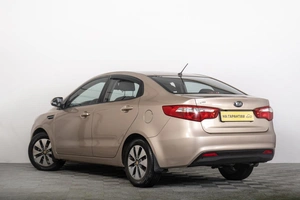Седан Kia Rio 2013 года, 869000 рублей, Томск