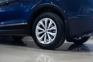 Внедорожник Volkswagen Tiguan 2017 года, 2229000 рублей, Петрозаводск