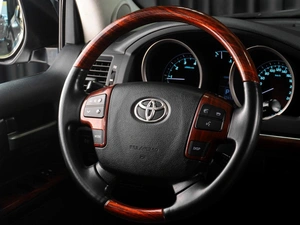 Внедорожник Toyota Land Cruiser 2007 года, 2849000 рублей, Тюмень
