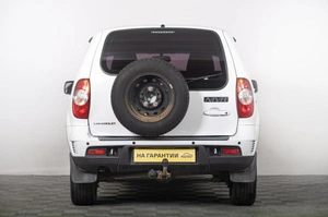 Внедорожник Chevrolet Niva 2018 года, 799000 рублей, Томск