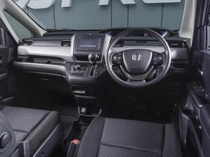 Минивэн Honda Freed+ 2018 года, 1610000 рублей, Ростов-на-Дону