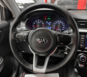Хетчбэк Kia Rio X-Line 2018 года, 1420000 рублей, Красноярск