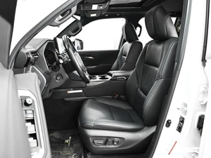 Внедорожник Toyota Land Cruiser 2021 года, 9948000 рублей, Ставрополь