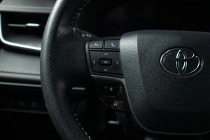 Седан Toyota Camry 2024 года, 4639000 рублей, Оренбург