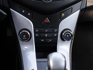 Седан Chevrolet Cruze 2014 года, 979000 рублей, Большой Сочи