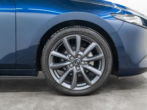 Хетчбэк Mazda 3 2022 года, 1750000 рублей, Красноярск