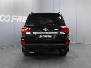Внедорожник Toyota Land Cruiser 2012 года, 3440000 рублей, Омск