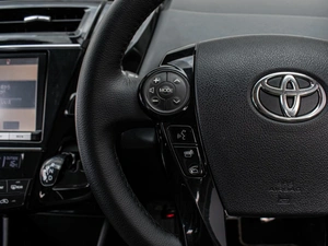 Универсал Toyota Prius Alpha 2015 года, 1905000 рублей, Краснодар