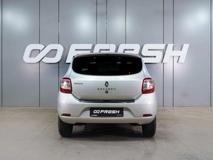Хетчбэк Renault Sandero 2016 года, 844000 рублей, Воронеж
