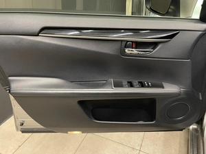 Седан Lexus ES 2016 года, 2100000 рублей, Красноярск