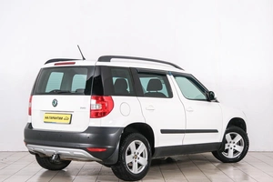 Внедорожник Skoda Yeti 2013 года, 909000 рублей, Красноярск