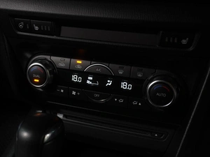 Седан Mazda Axela 2017 года, 1669000 рублей, Воронеж