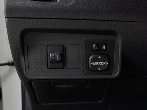 Седан Toyota Corolla 2011 года, 919000 рублей, Тюмень