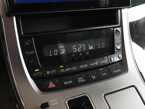 Минивэн Toyota Alphard 2012 года, 2799000 рублей, Ростов-на-Дону