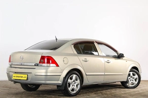 Седан Opel Astra 2008 года, 559000 рублей, Тюмень
