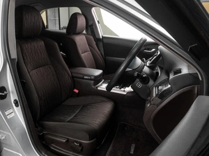 Седан Toyota Crown 2010 года, 1969000 рублей, Тюмень