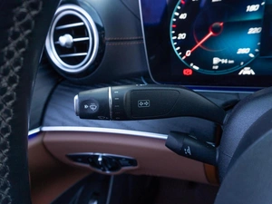 Седан Mercedes-benz E-класс 2021 года, 4499000 рублей, Саратов