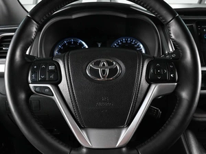 Внедорожник Toyota Highlander 2014 года, 2900000 рублей, Аксай