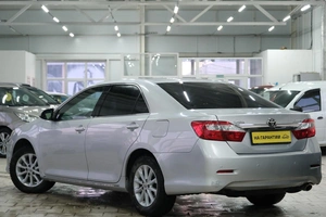 Седан Toyota Camry 2012 года, 1539000 рублей, Омск