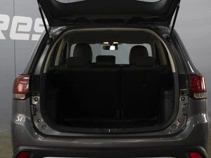 Внедорожник Mitsubishi Outlander 2019 года, 1893000 рублей, Омск