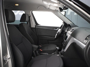 Внедорожник Skoda Yeti 2012 года, 860000 рублей, Омск