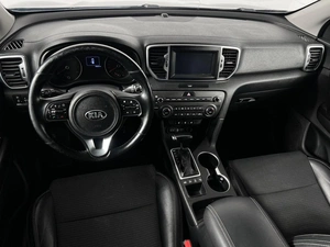 Внедорожник Kia Sportage 2018 года, 1824100 рублей, Казань
