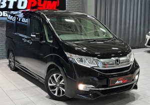 Минивэн Honda Stepwgn Spada 2017 года, 1797000 рублей, Красноярск